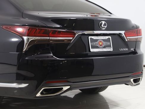 Used 2019 Lexus LS 500 AWD w/ Interior Upgrade Package image 29
