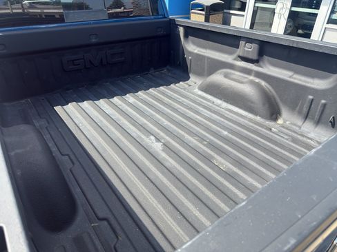 Used 2018 GMC Sierra 1500 SLT AWD/4WD image 8