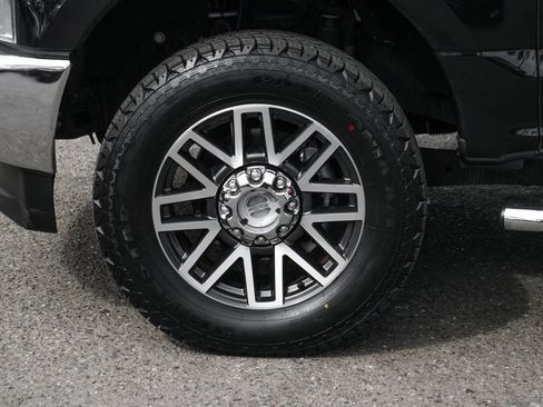 Used 2019 Ford F250 Lariat w/ Lariat Ultimate Package image 43