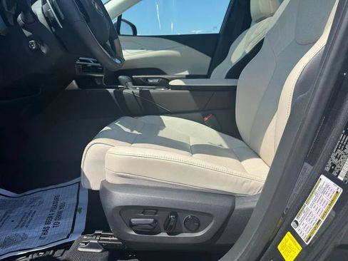 Used 2024 Lexus RX 350 AWD w/ Convenience Package image 9