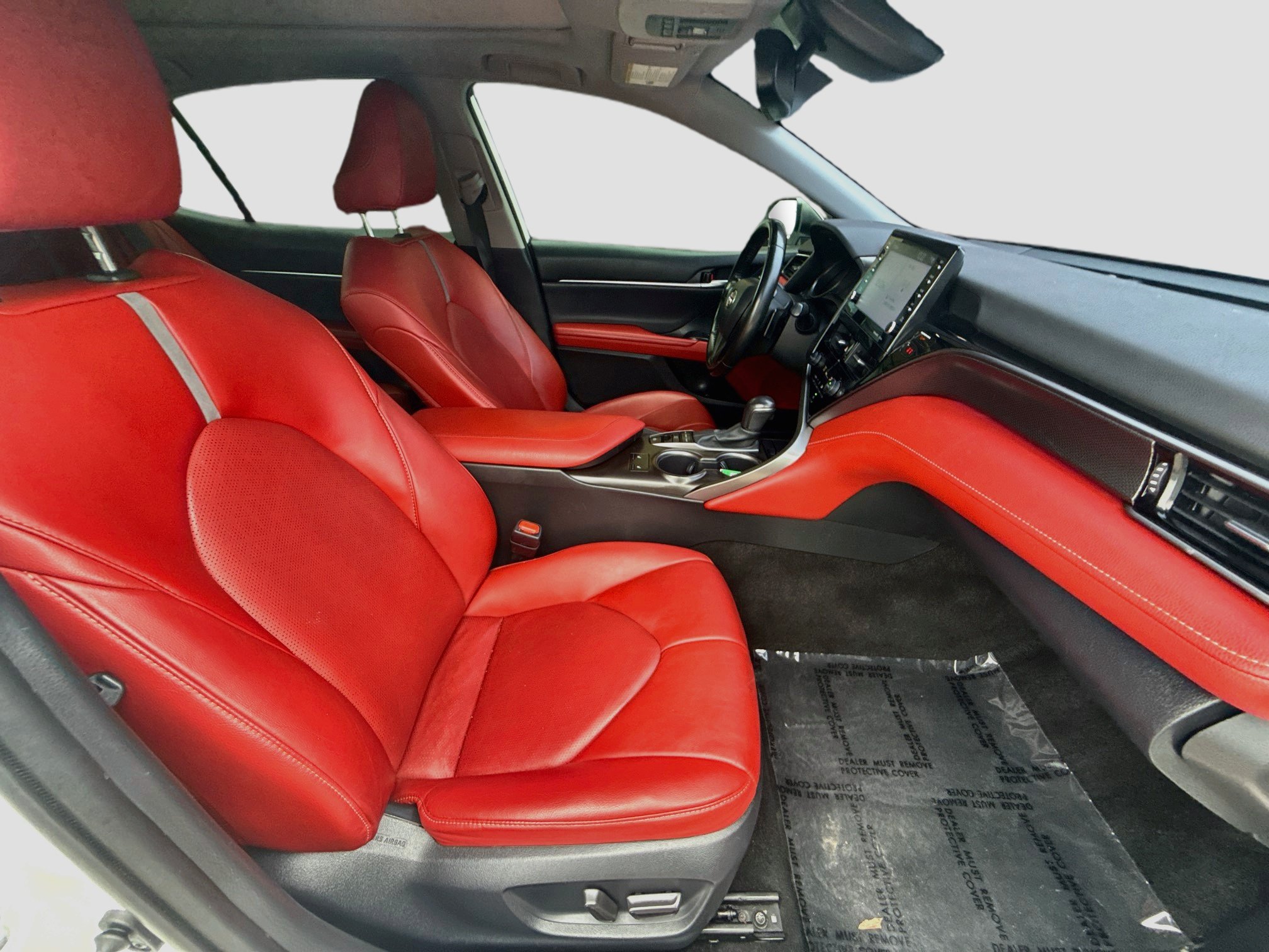 Used 2022 Toyota Camry XSE FWD image 29