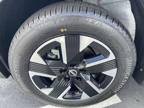 Used 2026 Nissan Kicks SV AWD/4WD image 14