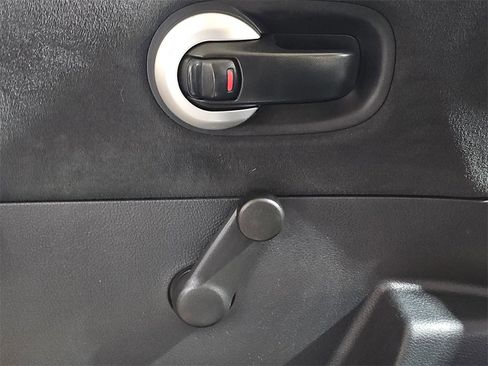 Used 2009 Nissan Versa 1.8 S w/ ABS Pkg image 28