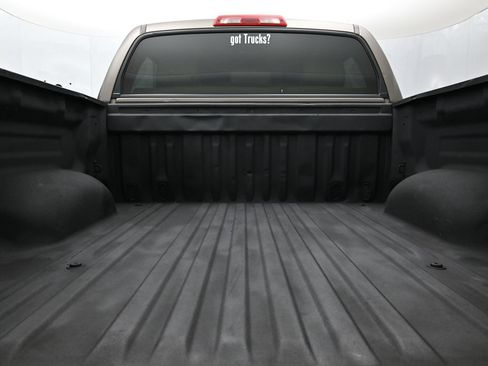 Used 2010 Toyota Tundra 2WD CrewMax w/ SR5 Pkg image 7