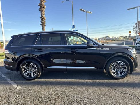 Used 2023 Lincoln Aviator 2WD image 7