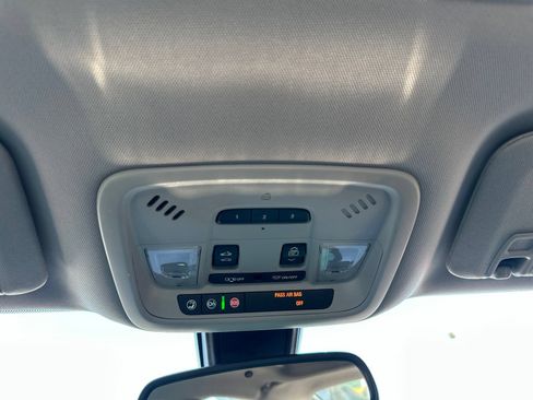 Used 2016 Chevrolet Malibu LT FWD image 33