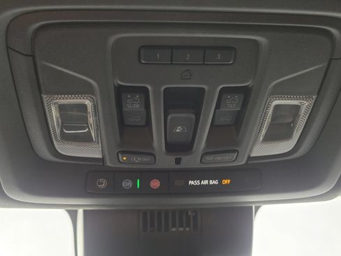 Used 2024 GMC Sierra 1500 Denali Ultimate AWD/4WD image 29