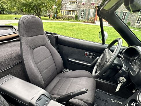 Used 1990 MAZDA MX-5 Miata RWD image 19