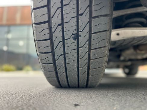 Used 2019 Audi Q8 Premium w/ Convenience Package image 32