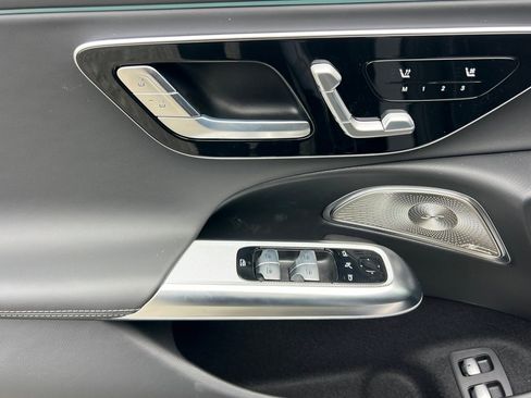 New 2026 Mercedes-Benz E 53 AMG e 4MATIC Sedan image 13