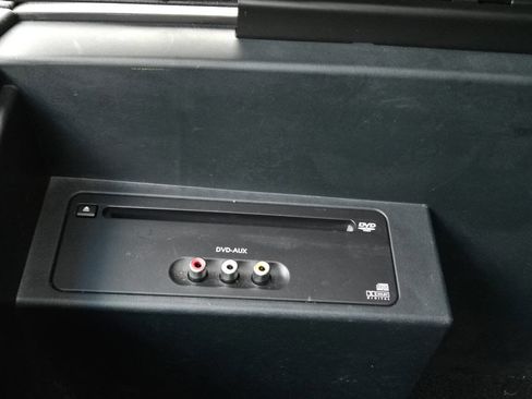 Used 2010 Nissan Armada Platinum AWD/4WD image 26