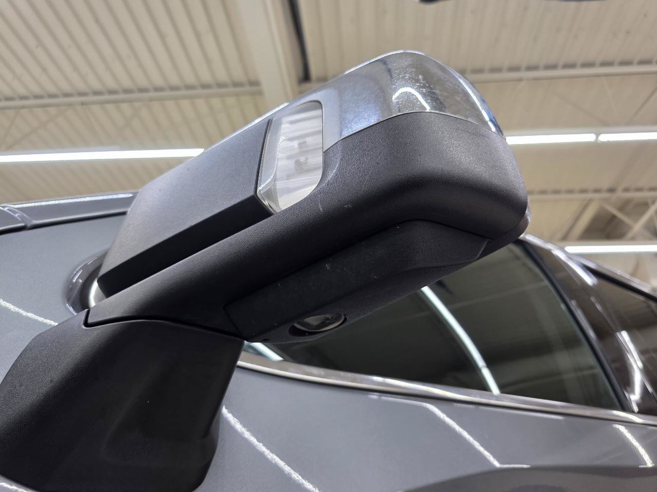 Used 2021 GMC Sierra 1500 SLT AWD/4WD image 11