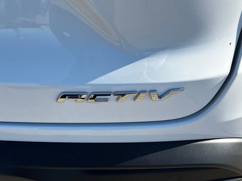 New 2026 Chevrolet Trax ACTIV w/ Sunroof Package image 13