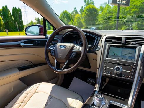 Used 2017 Ford Fusion Platinum AWD/4WD image 26
