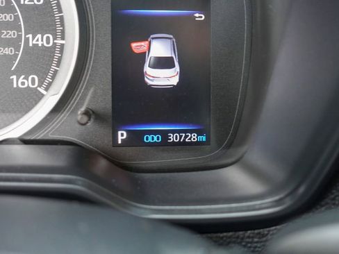 Used 2022 Toyota Corolla LE image 16