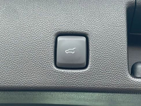 New 2025 Ford Escape ST-Line w/ Tech Pack #1 AWD/4WD image 15
