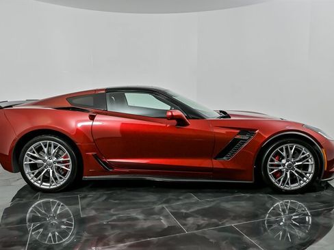 Used 2015 Chevrolet Corvette Z06 w/ 2LZ Preferred Equipment Group image 13