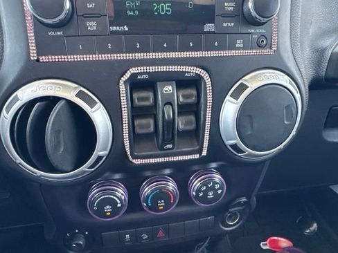 Used 2015 Jeep Wrangler Unlimited Sport AWD/4WD image 18