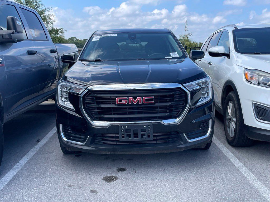 Used 2024 GMC Terrain SLE AWD/4WD image 2