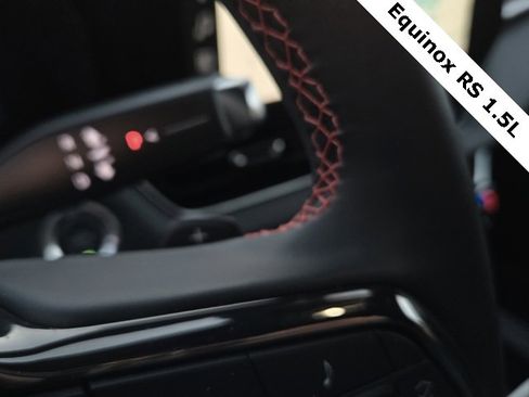 Used 2025 Chevrolet Equinox RS image 28