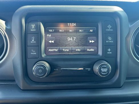 Used 2019 Jeep Wrangler Unlimited Sport S image 22