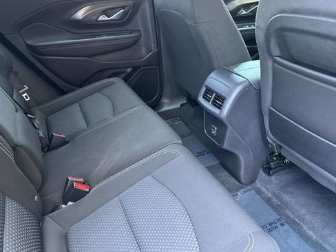 Used 2024 GMC Terrain SLE AWD/4WD image 18
