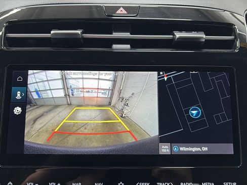 Used 2023 Hyundai Santa Cruz SEL Premium AWD/4WD image 15