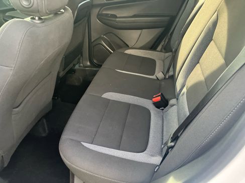 Used 2023 Chevrolet TrailBlazer LT AWD/4WD image 8
