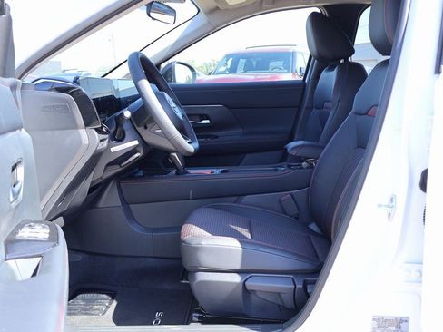 New 2026 Nissan Kicks SR w/ Cold Weather Package image 7