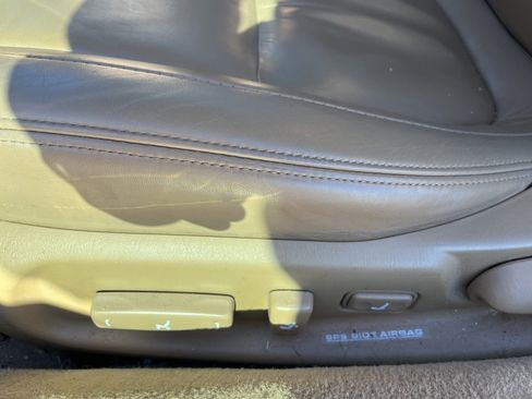 Used 2010 Lexus SC 430 Convertible image 10