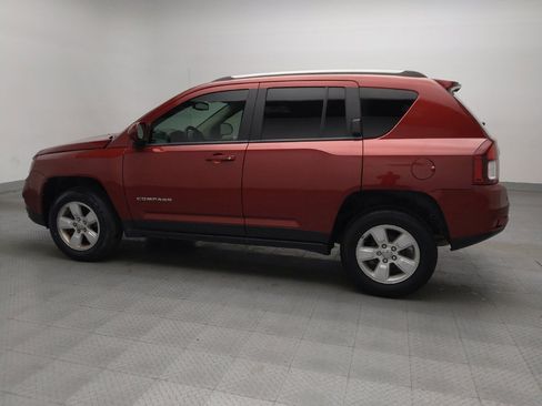 Used 2017 Jeep Compass Latitude image 3