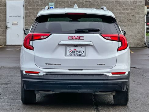 Used 2020 GMC Terrain SLT image 4