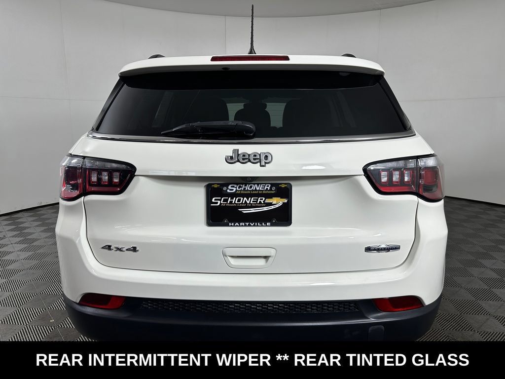 Used 2020 Jeep Compass Latitude AWD/4WD image 4
