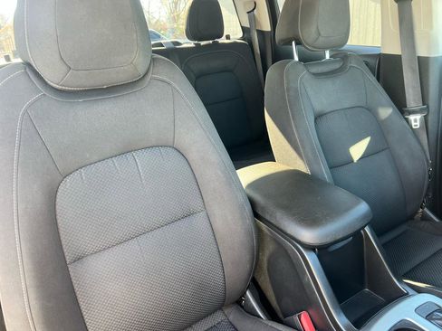 Used 2015 Chevrolet Colorado LT w/ LT Convenience Package AWD/4WD image 17