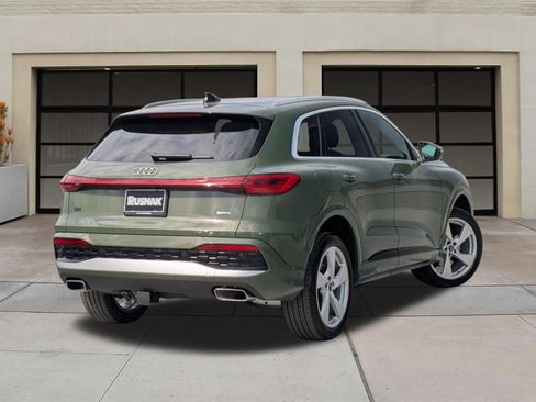 Used 2025 Audi Q5 Premium Plus w/ Premium Plus AWD/4WD image 4