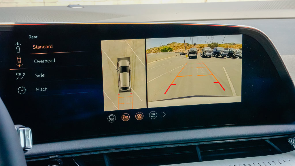 New 2027 Cadillac Optiq Sport RWD image 17