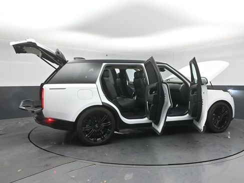 Used 2023 Land Rover Range Rover Long Wheelbase SE AWD/4WD image 50