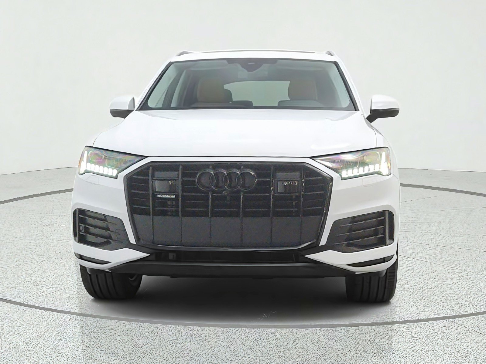 Used 2023 Audi Q7 2.0T Premium Plus w/ Premium Plus Package AWD/4WD image 2