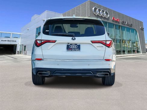 Used 2024 Acura MDX FWD w/ Technology Package image 5