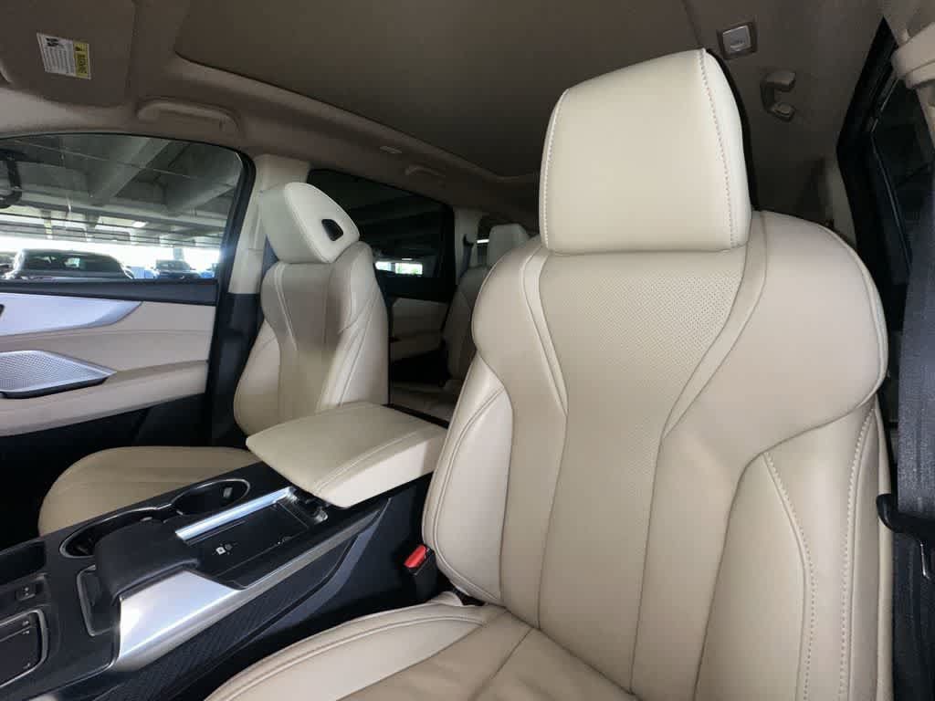 Certified 2024 Acura MDX w/ Technology Package FWD image 22