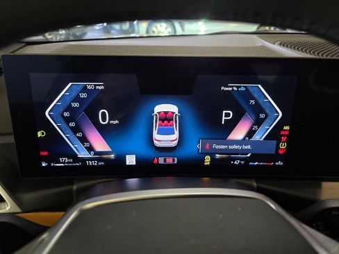 Used 2025 BMW 330i xDrive Sedan w/ Convenience Package image 12