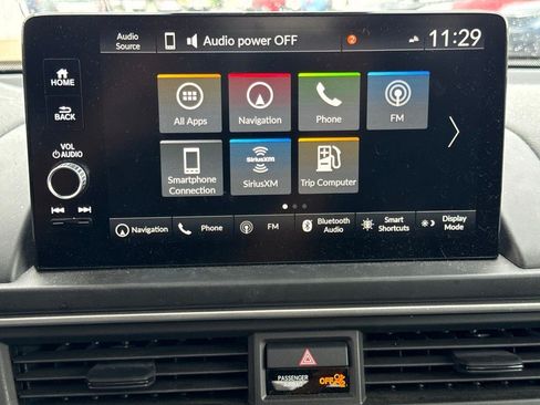 Used 2024 Honda Pilot Touring image 22