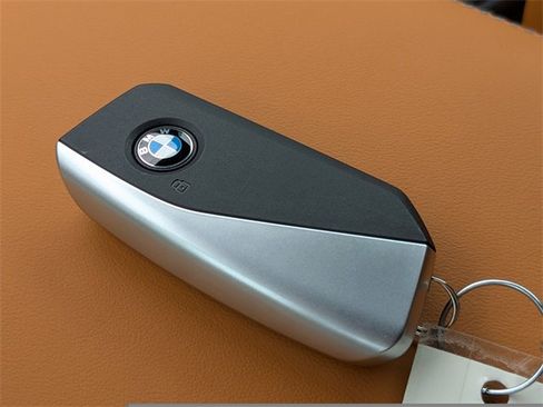 New 2025 BMW X3 xDrive30i w/ Convenience Package image 34