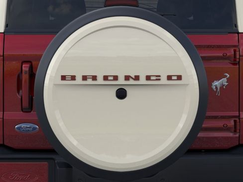 New 2026 Ford Bronco Outer Banks image 24