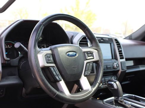 Used 2015 Ford F150 Platinum w/ Equipment Group 701A Luxury image 18