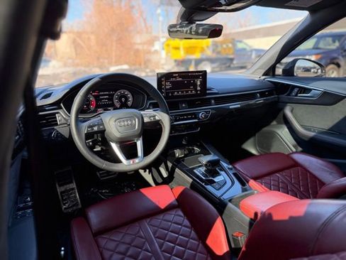 Used 2021 Audi S4 Premium Plus w/ Premium Plus Package image 18