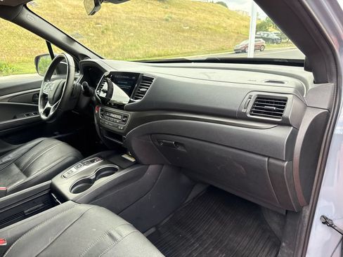 Used 2023 Honda Passport TrailSport image 30