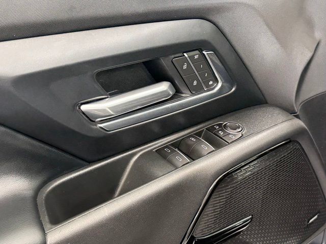 Used 2026 Chevrolet Silverado EV LT AWD/4WD image 18