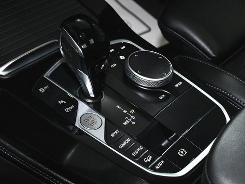 Used 2025 BMW X4 xDrive30i image 48