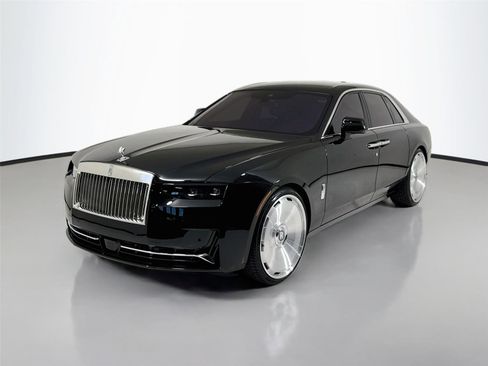 Used 2025 Rolls-Royce Ghost AWD/4WD image 11